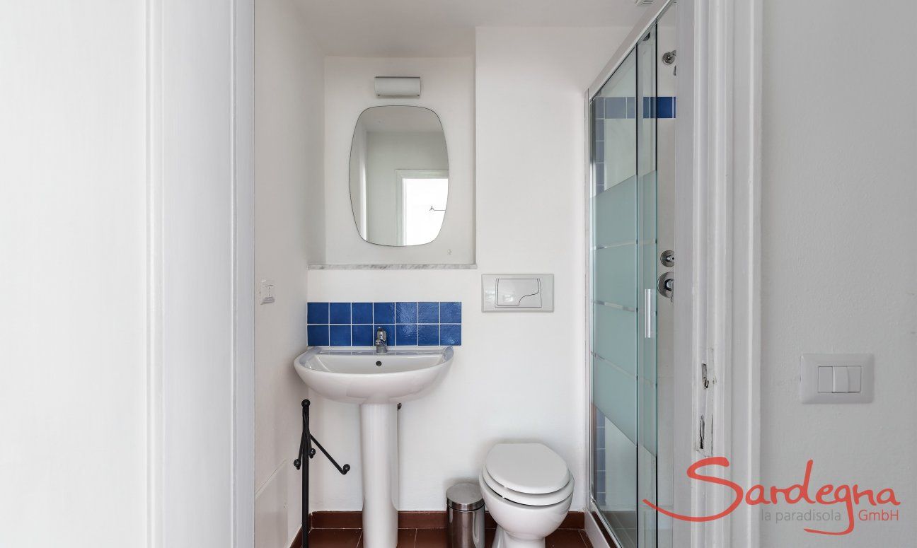 Casa Su Faru 3 | Bad 2 mit Dusche, Zugang vom Wohnzimmer Bad mit Dusche Su Faru 3 Pula