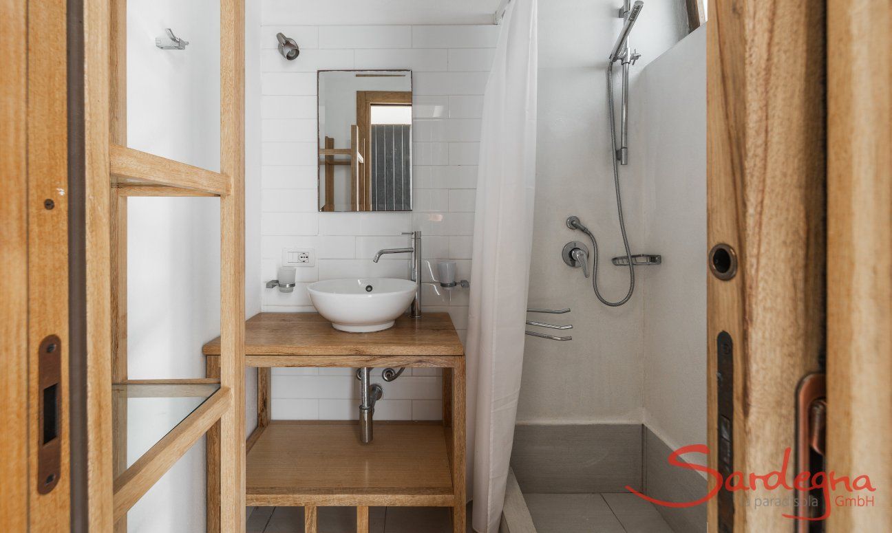 Villetta 3 | 2. Bad mit Dusche Schlafzimmer Bad Villetta 3, Costa Rei
