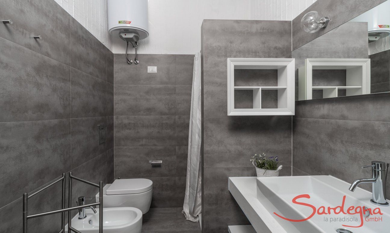 Casa 17 | Modernes Duschbad 2 Casa 17, Sant Elmo, Südsardinien