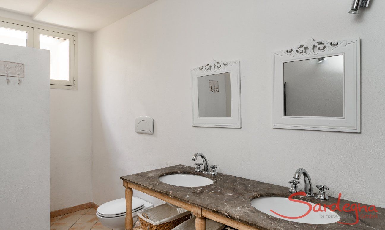 Villa Isabelle | Bad 4 mit Doppelwaschbecken Villa Isabelle, Torresalinas