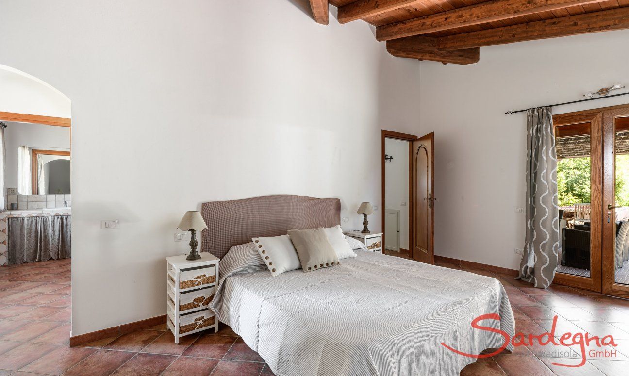 Villa Isabelle | Schlafzimmer 6 mit Tür zur Terrasse Villa Isabelle, Torresalinas