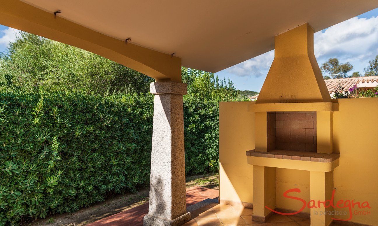 Villa Sandra | Gemauerter Barbecue Hausdarstellung