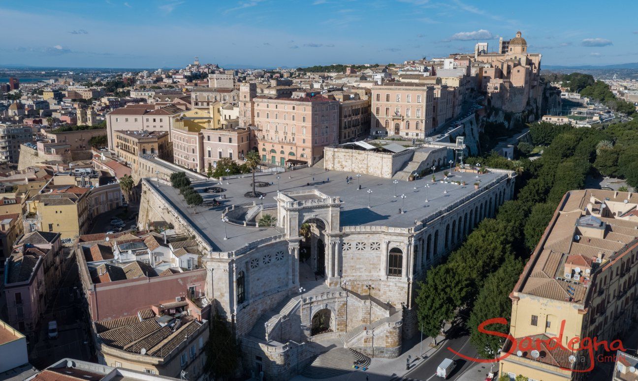 Blick auf die Bastione und die Altstadt Castello