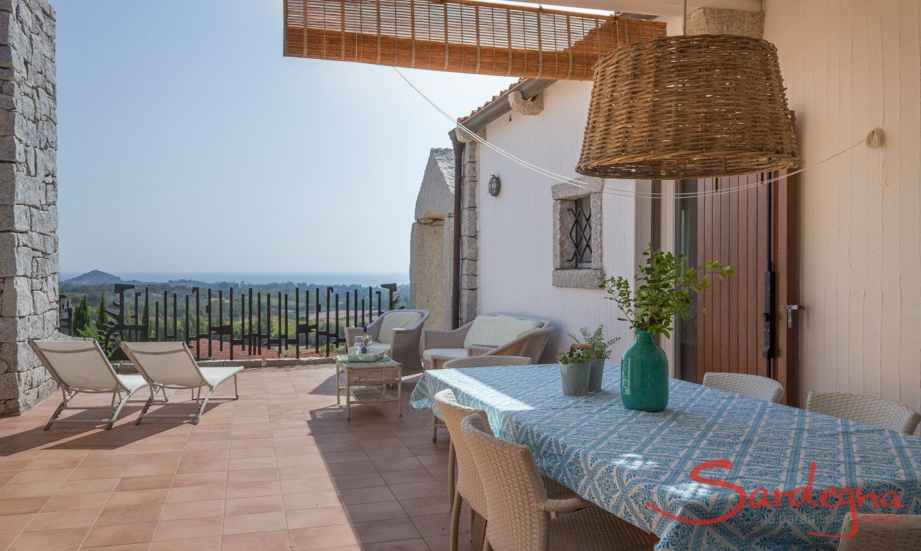 Li Conchi 11 | Vom Esstisch hat man einen herrlichen Blick auf's Meer Li Conchi 11, Cala Sinzias