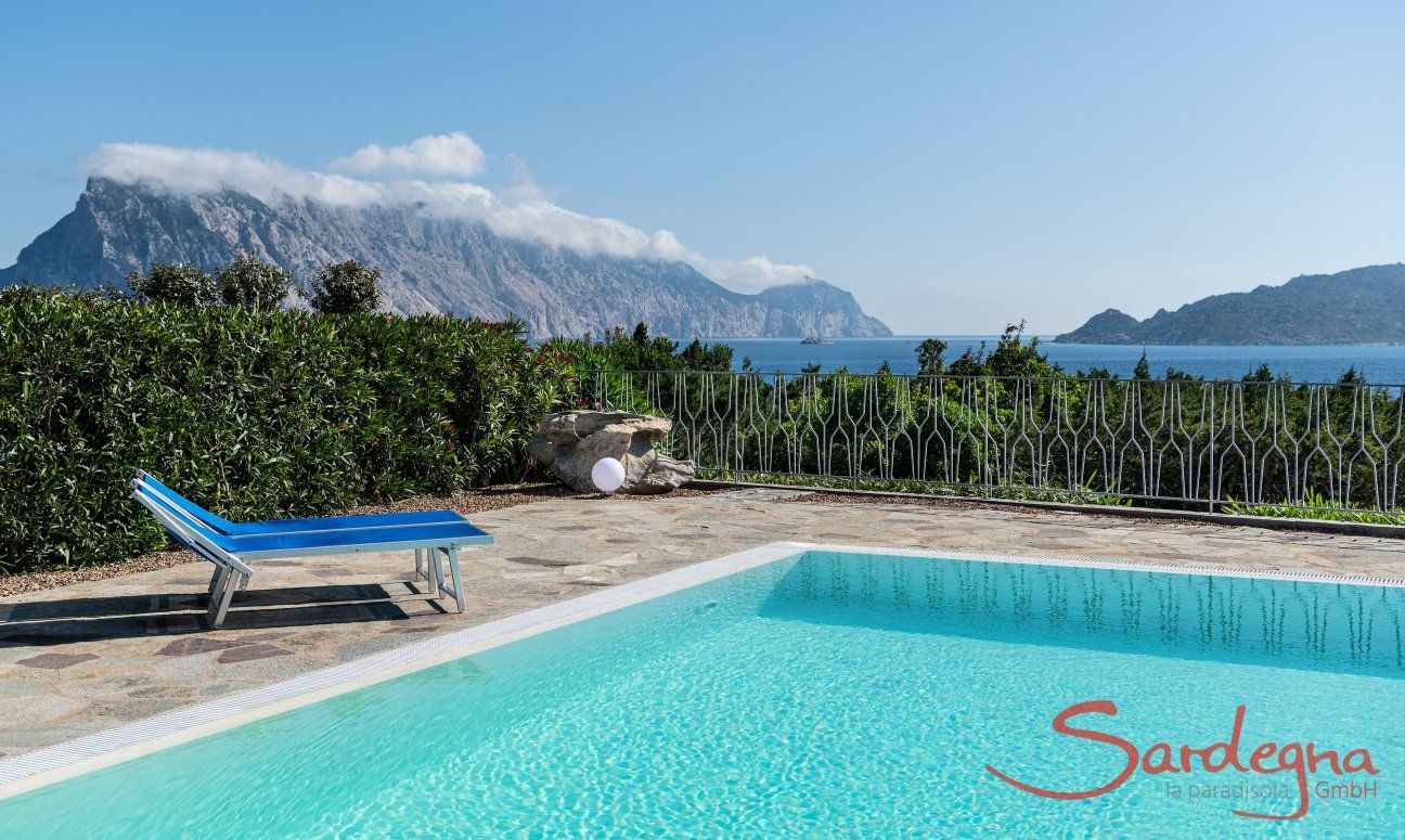 Villa Maestrale | Privater Pool mit Blick auf Meer und Isola di Tavolara New picture