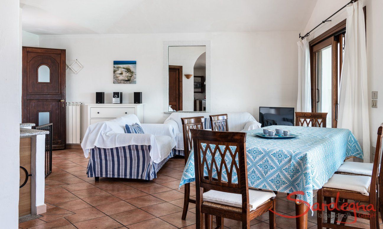 Villa Maestrale | Offener Wohnraum mit Esstisch New picture