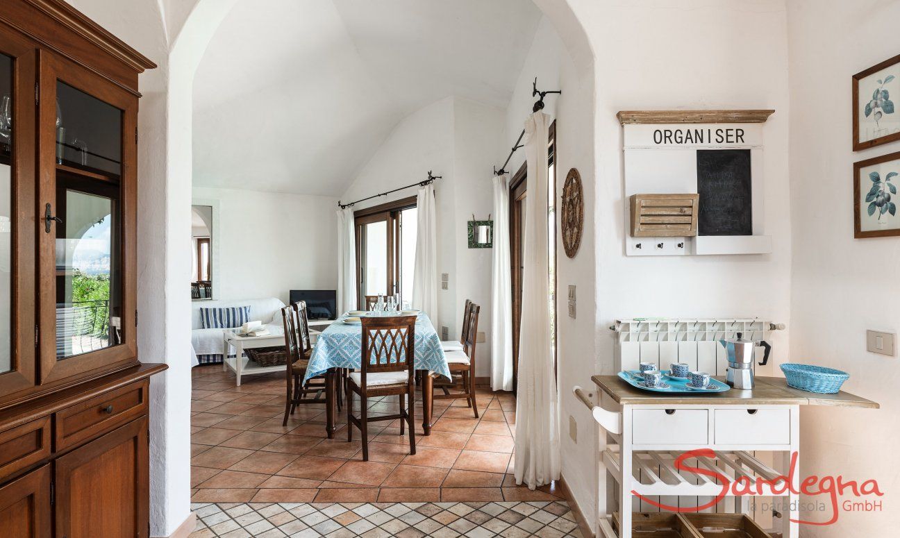 Villa Maestrale | Blick zum Wohn -und Esszimmer New picture