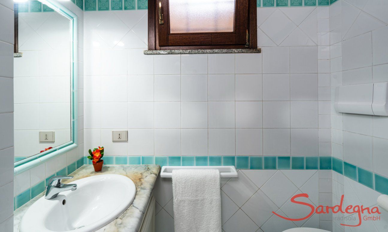 Villa Maestrale | Badezimmer in Türkisgrün New picture