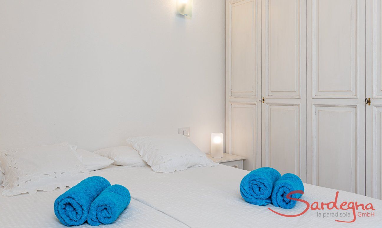 Villa Mariella 6 | Innenaufnahme von Schlafzimmer 1 mit Doppebett New Picture 2023