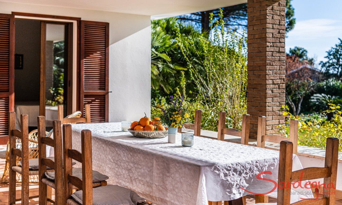 Villa Palme | Grosse Terrasse mit Esstisch New Picture