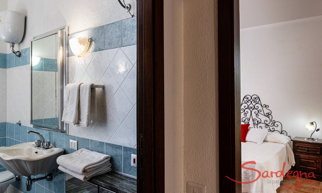 Villa Palme | Bad 1 und Schlafzimmer 3 New Picture