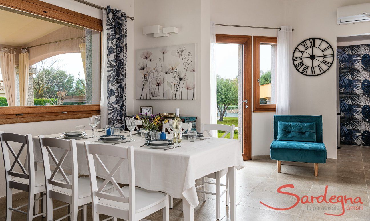 Villa Iris | Essbereich im Wohnzimmer New Picture