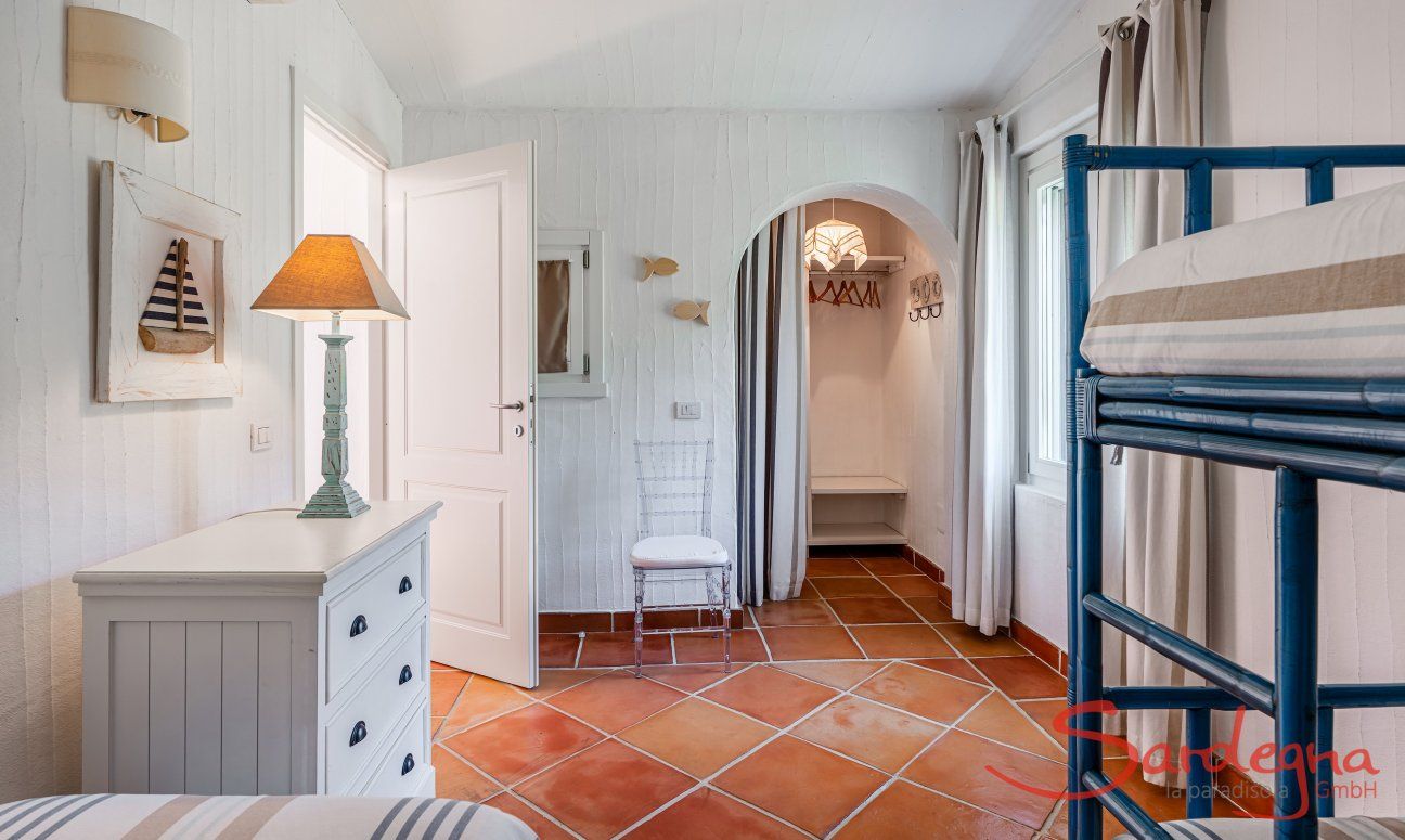 Li Conchi 44 | Begehbarer Schrank in Schlafzimmer 2 New Picture 2025