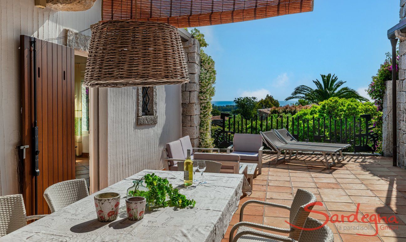 Li Conchi 44 | Terrasse mit Blick in den Garten und in der Ferne aufs Meer New Picture 2025