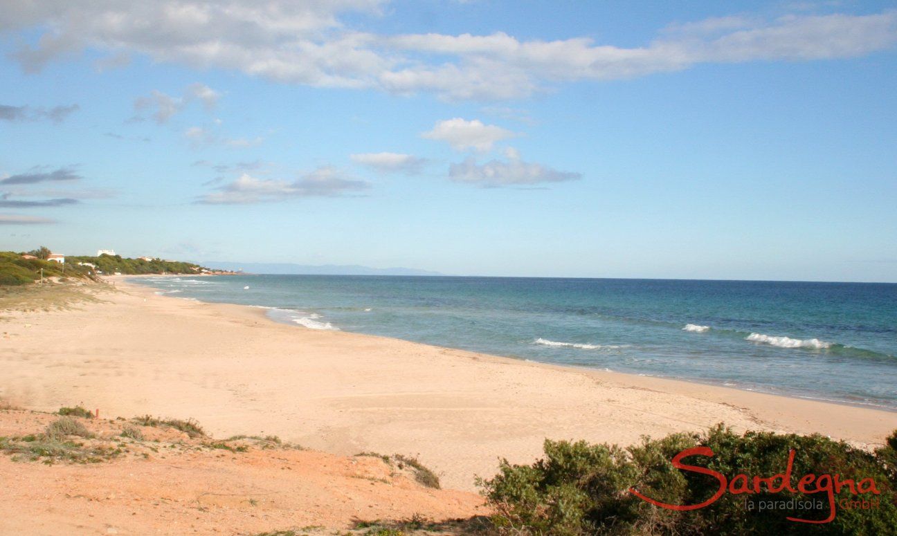 App. Pino | Strand vor dem Haus ca., 400 Meter entfernt Strand Marinella vor dem Haus