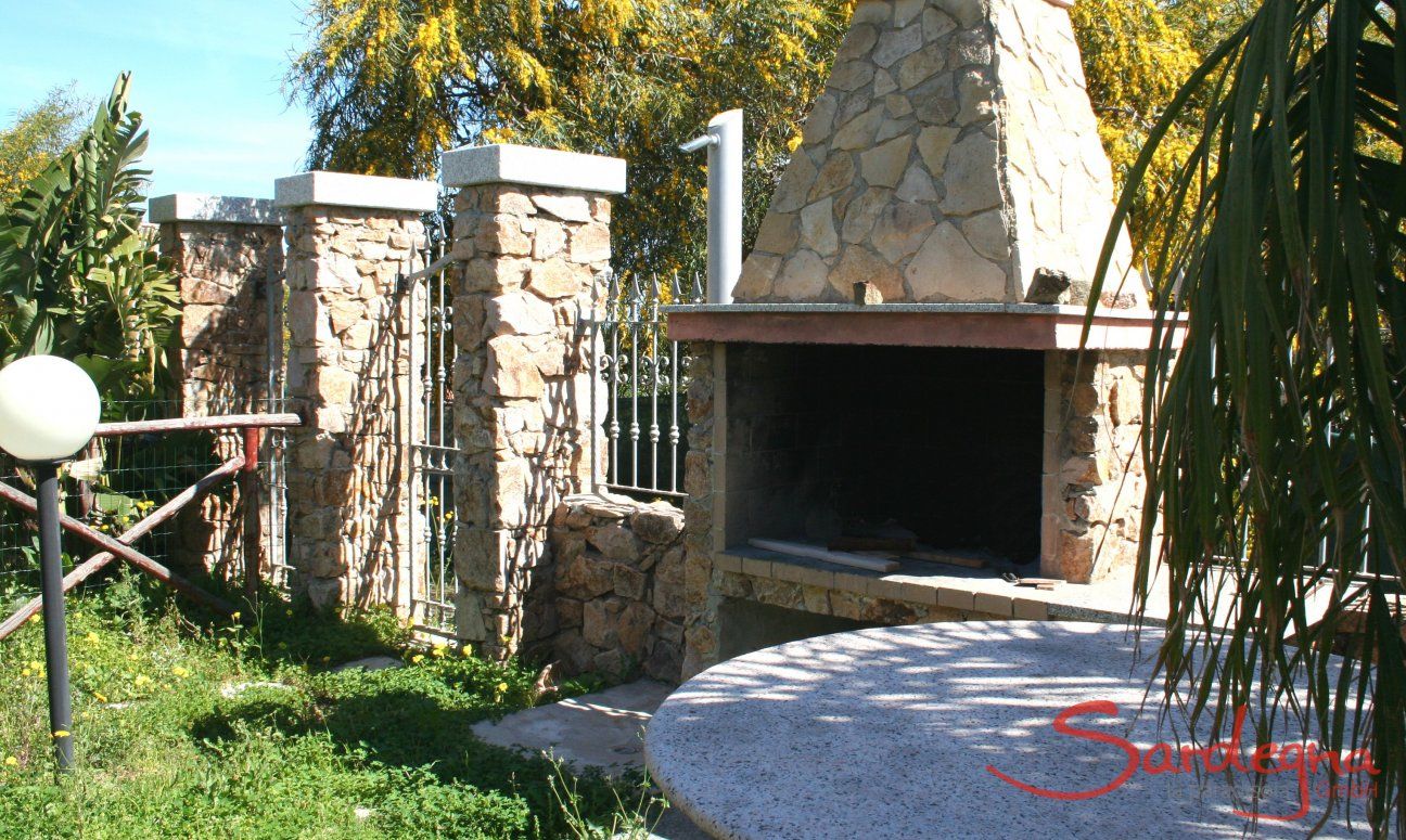 Villa Le Ginestre 1 | BBQ im Garten Sardinien