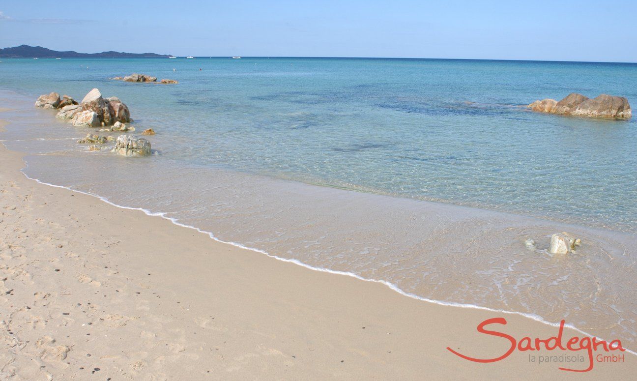 Villa Serena | Das Wasser lädt zu langen Schnorchel-und Tauchgängen ein Strand Costa Rei