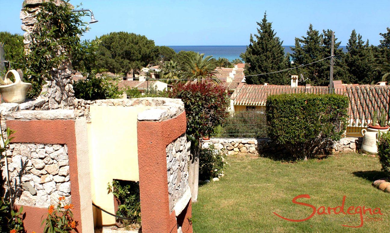Villa Monica | Außendusche und Blick auf das Meer Außendusche und Blick auf das Meer