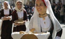 Muravera Orangenfest im Frühjahr - das Ferienhaus dazu liegt an der Costa Rei