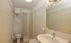 Apartment Castededdu 10 | Bad mit Dusche und Bidet Bad mit Dusche und Bidet