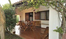 Villa Vela | Überdachter Essbereich auf der Terrasse der Villa Terrasse