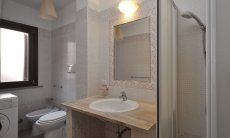 Apartment Castededdu 6 | Bad mit Dusche, Bidet und Waschmaschine Bad mit Dusche, Bidet und Waschmaschine