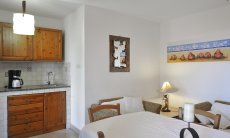 Apartment Castededdu 9 | Wohnbereich und Küchenzeile Wohnbereich und Küchenzeile