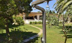 Villa Nautilus | Außendusche fast schon am Strand Sardinien