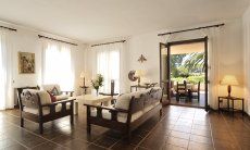 Villa Nautilus | Großzügiges Wohnzimmer Sardinien