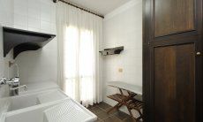 Villa Nautilus | Waschküche mit Wäscheschrank Sardinien