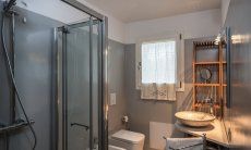Villa Caterina | Bad mit großer Dusche Bad