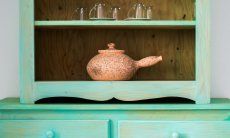 Villa Caterina | Typisch sardischer Wohnzimmerschrank Detail