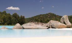 Li Conchi 38 | Pool Pool