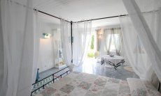 Li Conchi 11 | Schlafzimmer 3 UG mit Himmelbett Schlafzimmer 3 UG