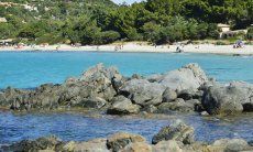  Torre delle Stelle, Felsen und Sandstrand