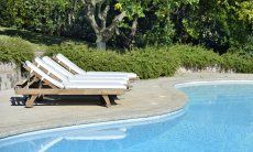 Villa Ulivi 12 | Gemütliche Sonnenliegen zum Ausspannen am Pool Sardinien