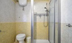 Villa delle Stelle | Badezimmer 1 mit Dusche Badezimmer mit Dusche