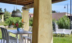 Villa Campidano 7 | Terrasse mit Esstisch und Garten Terrasse mit Garten