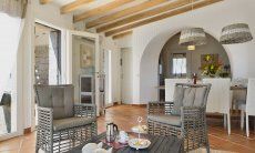 Li Conchi 6 | Wohnzimmer mit Blick zur offenen Küche Wohnzimmer