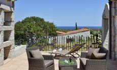 Li Conchi 1 | Patio mit gemütlichem Aussensofa, Sonnenliegen und Meerblick Patio