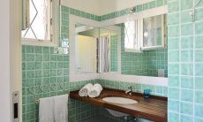 Li Conchi 1 | Ensuite-Bad zu Schlafzimmer 1 mit Dusche Bad 1