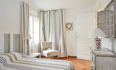 Li Conchi 16 | Schlafzimmer 2 mit zwei Einzelbetten und Wandschrank Schlafzimmer 2