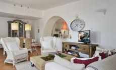 Li Conchi 8 | Wohnbereich mit großer, gemütlicher Sofaecke Wohnzimmer