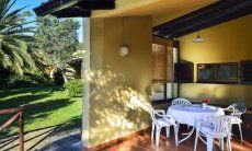 Villa Maria Lina | Überdachte Terrasse mit Essplatz Überdachte Terrasse mit Essplatz