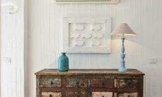 Li Conchi 26 | Wohnzimmer mit Kommode im Shabby Stil und Klimaanlage Einrichtungsdetails