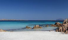 Spiaggia del Principe, Romazzino, 24 km. weit entfernt 