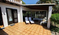 Villetta 12 | Terrasse mit Sonnenliegen Terrasse mit Sonnenliegen