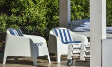 Villa Graziano | Terrasse mit modernen Außenmöbeln Terrasse, Details