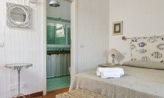 Li Conchi 3 | Blick ins ensuite-Bad Blick ins ensuite-Bad