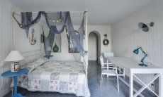 Li Conchi 20 | Schlafzimmer 3 mit Doppelbett und 1 Einzelbett (Foto nicht aktuell) und Schreibtisch im UG Schlafzimmer 3 UG